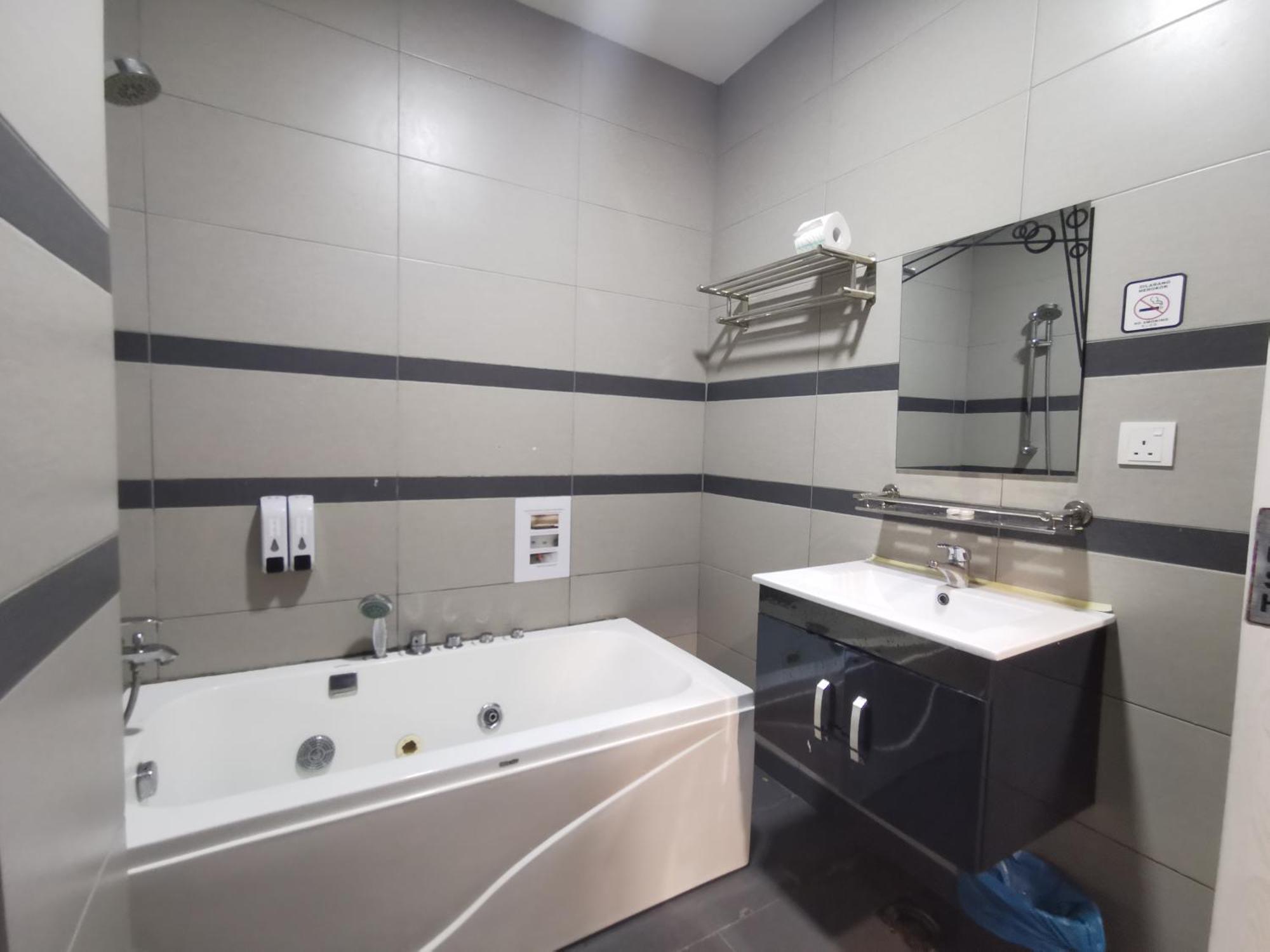 Zenz Hotel Kulai Eksteriør bilde